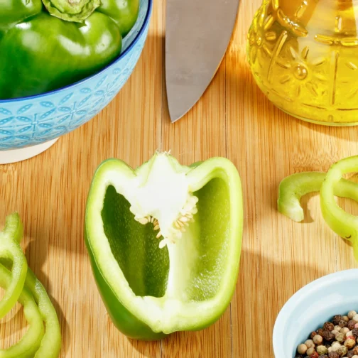 Fresh Green Bell Pepper, Each - Image 2