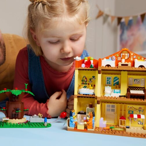 LEGO Bluey: Bluey’s Family House - Toddler Toy for 4 Year Old Boys and Girls - House Playset Includes Bluey and 5 Popular Characters - Great Birthday Gift Idea for Preschoolers - 11203 - Image 4