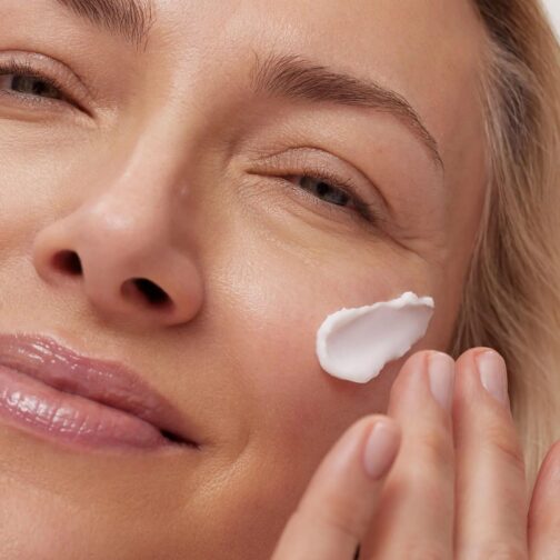 Summer Fridays Rich Cushion Face Cream - Ultra Plumping Barrier Repair Cream + Makeup Primer - Infuses Skin with Rich Hydration from Glycerin + Squalane - Non-Comedogenic + Fragrance-Free (1.69 Oz) - Image 3
