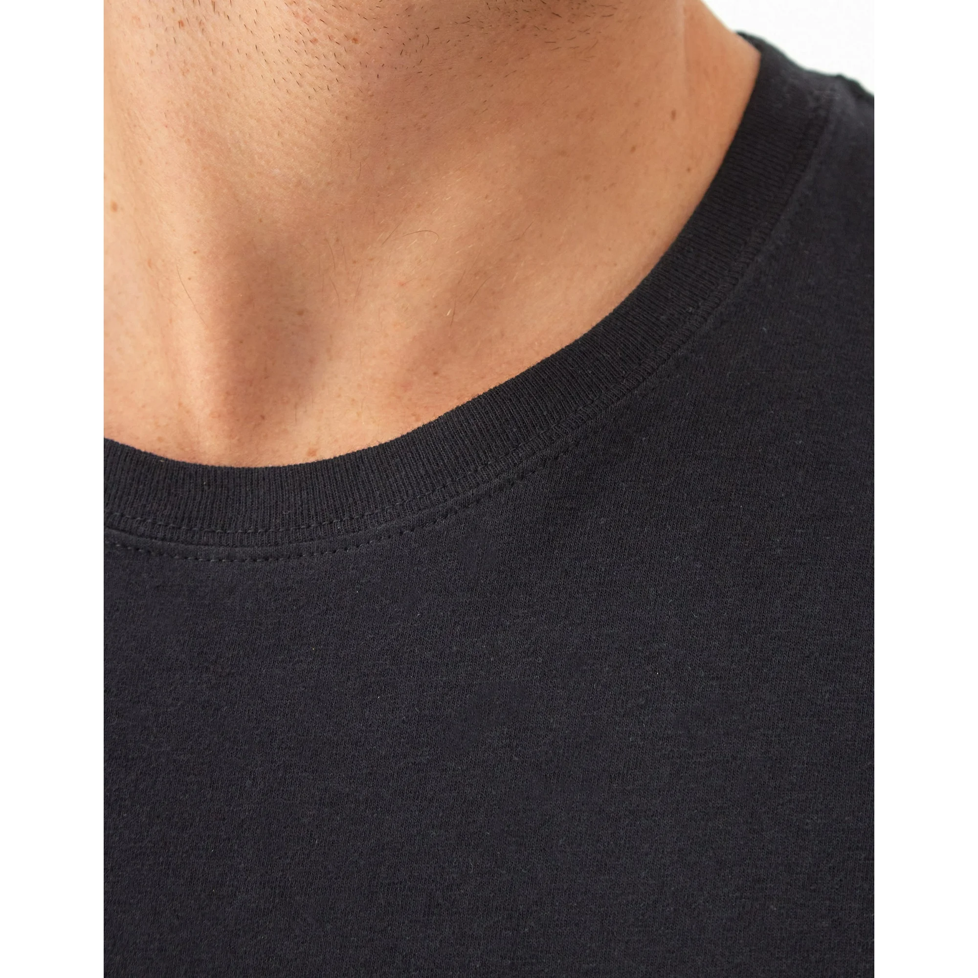 Hanes Originals Men’s Stretch Crewneck T-Shirt, Moisture-Wicking, Assorted, 3-Packs - Image 3